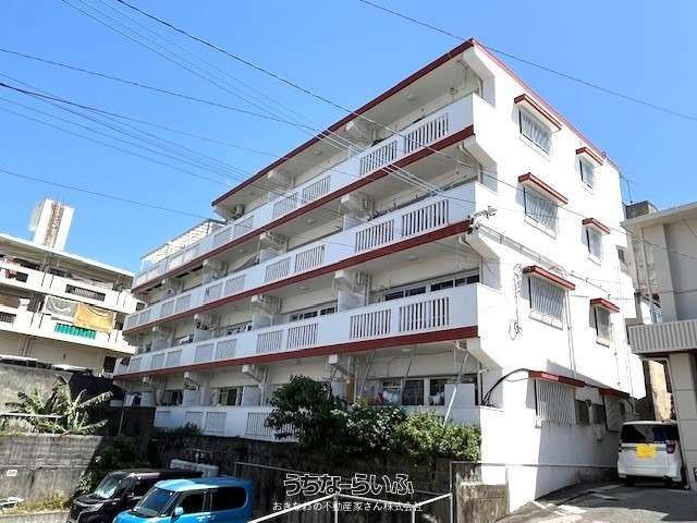20-Unit Apartment Building for Sale in Urasoe, Okinawa - Image 1