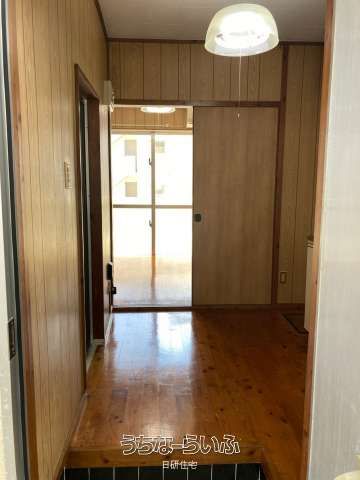 1DK Apartment for Rent in Ginowan City, Okinawa - 27,000 Yen - Thumbnail 3