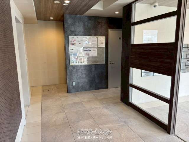 Ocean View 3LDK Apartment for Rent in Ginowan, Okinawa - Thumbnail 2