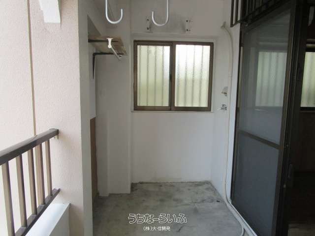 Heim Shinsou 302: 2LDK Apartment for Rent in Naha, Okinawa - Thumbnail 4