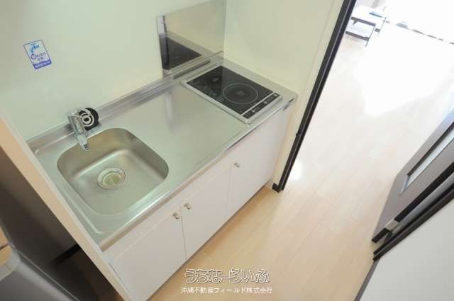 1K Apartment for Rent in Okinawa City, No Deposit, Pet-Free - Thumbnail 4