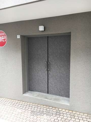 New 2LDK Apartment in Naha, Okinawa - Top Floor with City Views - Thumbnail 4