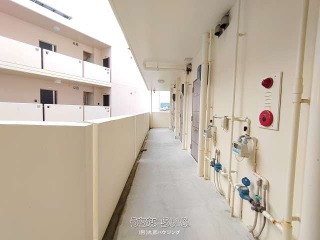 1K Apartment for Rent in Nanjo City, Okinawa | City Terrace Tsuhako - Thumbnail 3