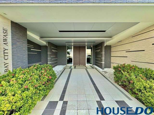 Ocean View 3LDK Condo in Okinawa City with Parking - Thumbnail 3