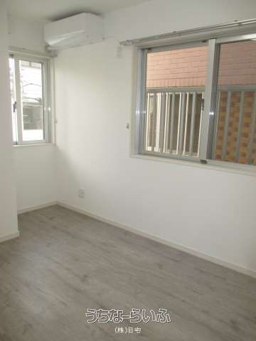 1LDK Apartment for Rent in Naha, Okinawa - Near Kenchomae Station - Thumbnail 3