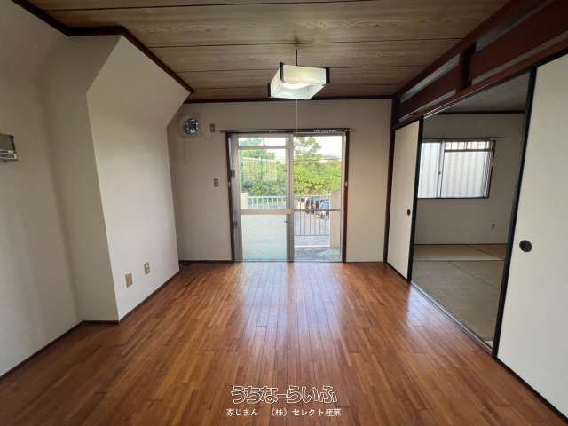 Renovated 2DK Apartment for Rent in Naha City, Okinawa - Thumbnail 3