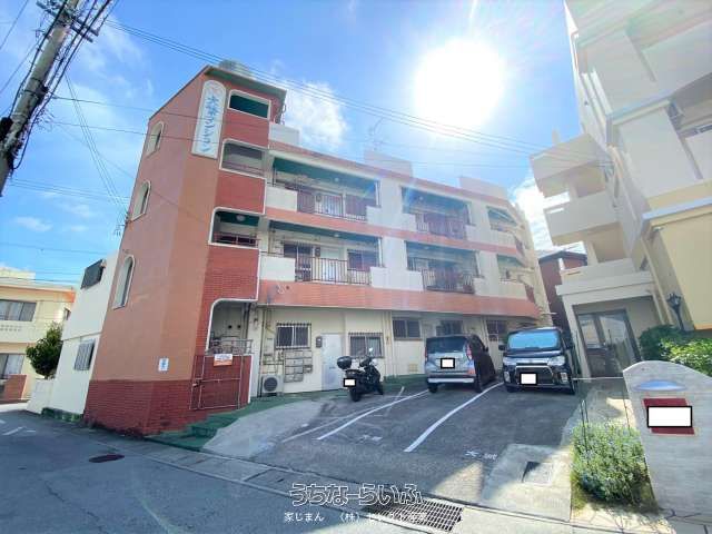 Renovated 2DK Apartment for Rent in Naha City, Okinawa - Thumbnail 2