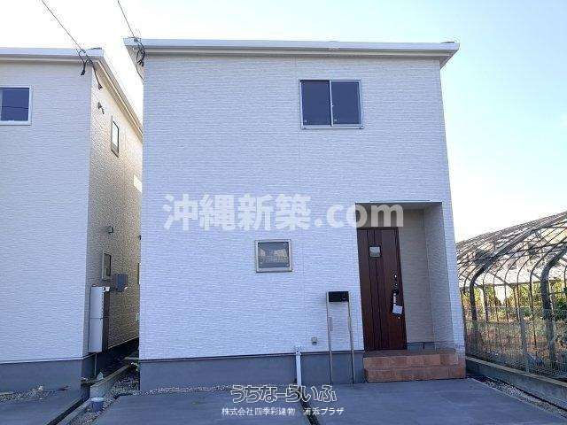New 3LDK Wooden House with Benefits in Yaese Town, Okinawa - Image 1