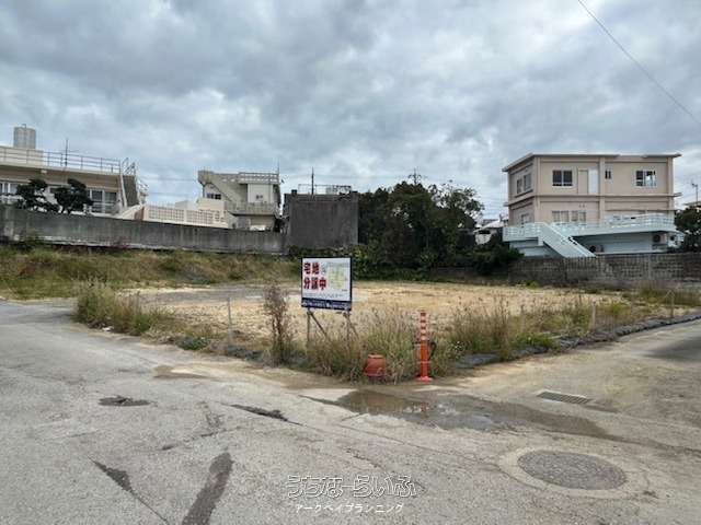 698.5m² Commercial Land for Apartment Building in Okinawa City - Thumbnail 3