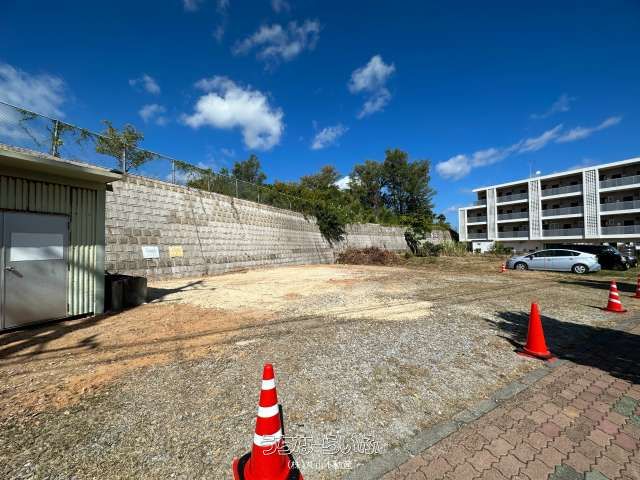 Rental Parking Space in Miyazato, Nago City, Okinawa - Thumbnail 2
