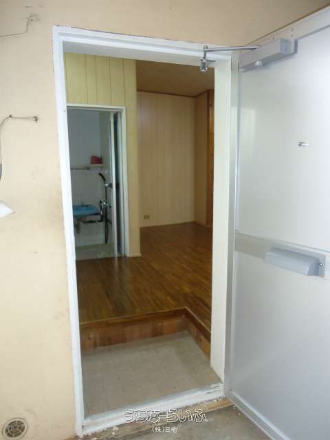 1LDK Apartment for Rent in Naha, Okinawa - No Key Money - Thumbnail 2