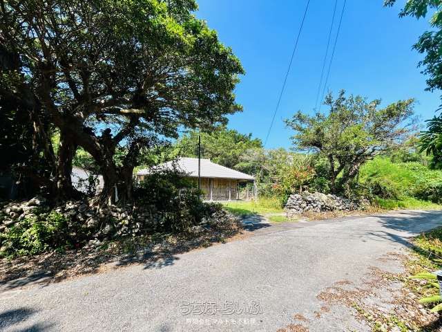 Spacious Okinawan Kominka for Rent in Motobu near Churaumi Aquarium - Thumbnail 4