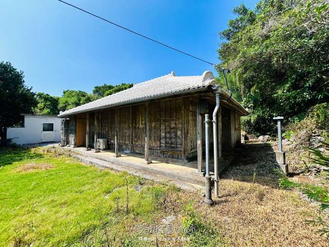 Spacious Okinawan Kominka for Rent in Motobu near Churaumi Aquarium - Thumbnail 2