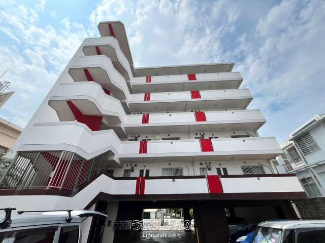 Urasoe Apartment Building for Sale - 5.33% Yield, ¥20.5M Income - Thumbnail 2
