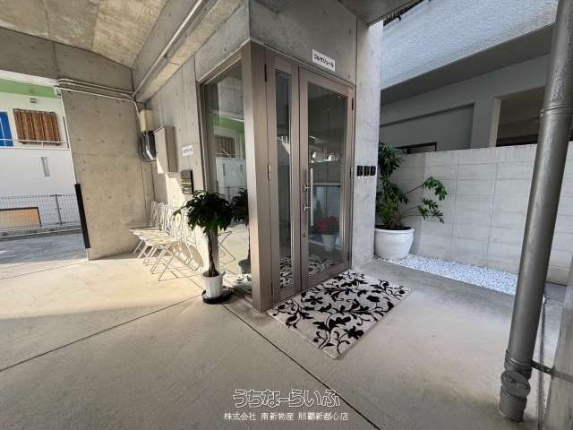 Office/Shop for Rent in Urasoe, Okinawa - Near Furujima Station - Thumbnail 4