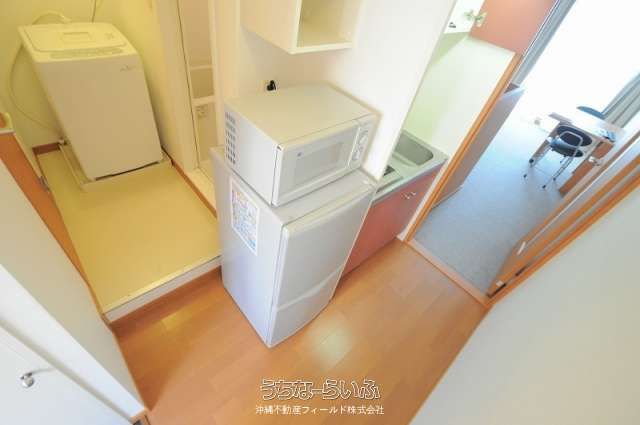 Leopalace Tomigusuku 202: 1K Apartment for Rent in Okinawa - Thumbnail 2