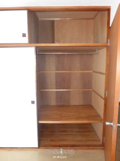Co-Plus Kiyuna 502: 2LDK Apartment for Rent in Ginowan, Okinawa - Thumbnail 2