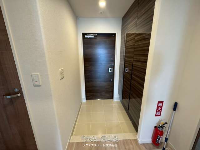 Presence Lodge Ginoza Oyama Voile 604: 2LDK Ocean View Apartment - Image 1