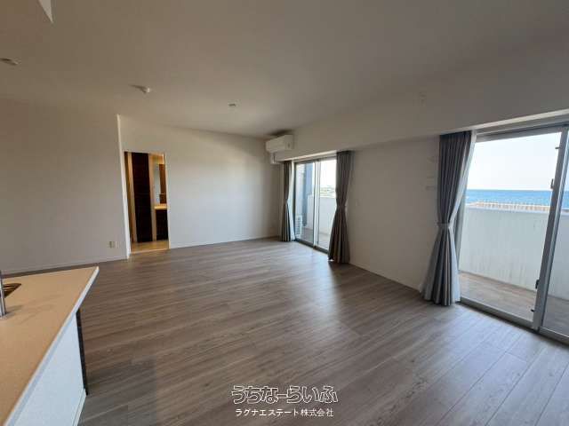Presence Lodge Ginoza Oyama Voile 604: 2LDK Ocean View Apartment - Thumbnail 3