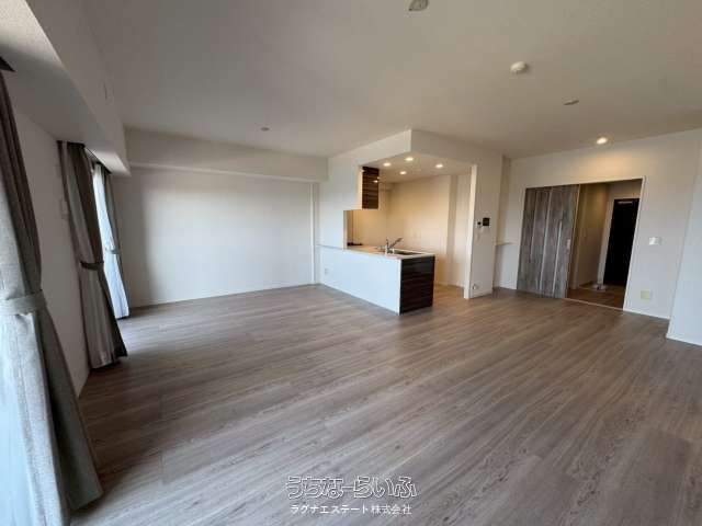 Presence Lodge Ginoza Oyama Voile 604: 2LDK Ocean View Apartment - Thumbnail 4