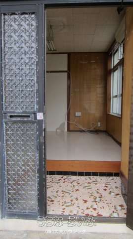 Spacious 3LDK Apartment for Rent in Naha Tomari, Near Miebashi Station - Thumbnail 4