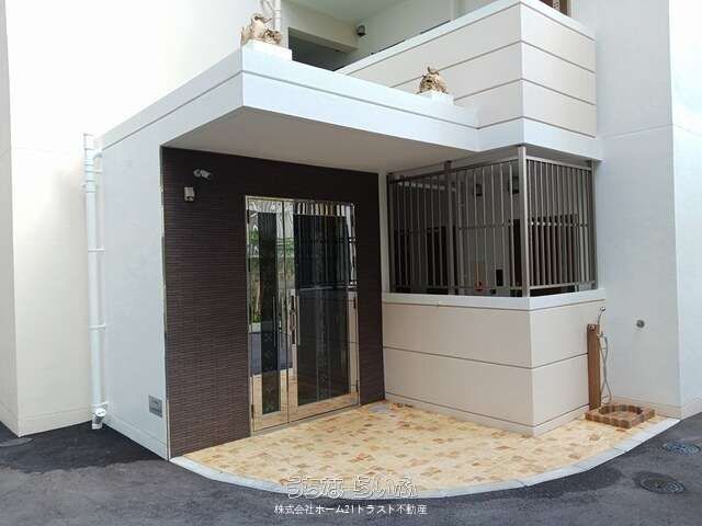 New 1DK Apartment for Rent in Naha, 5 Min from Makishi Station - Thumbnail 2