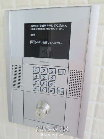 Crystal Palace Shintoshin 2LDK Apartment for Rent in Naha, Okinawa - Thumbnail 4