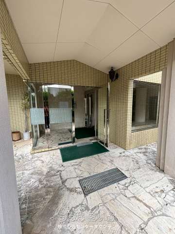 3LDK Ocean View Apartment for Sale in Naha, Okinawa - Thumbnail 4