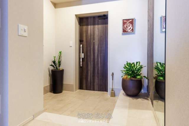 Premist Shuri Kinjo-cho 166m² 3LDK Apartment for Rent in Naha - Image 1