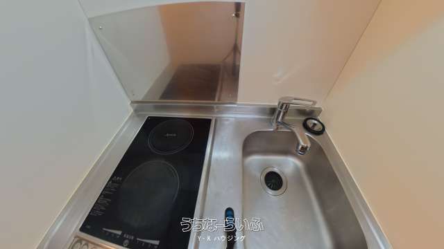 Leopalace Kasuri 204: Furnished 1K Apartment for Rent in Haebaru - Thumbnail 2