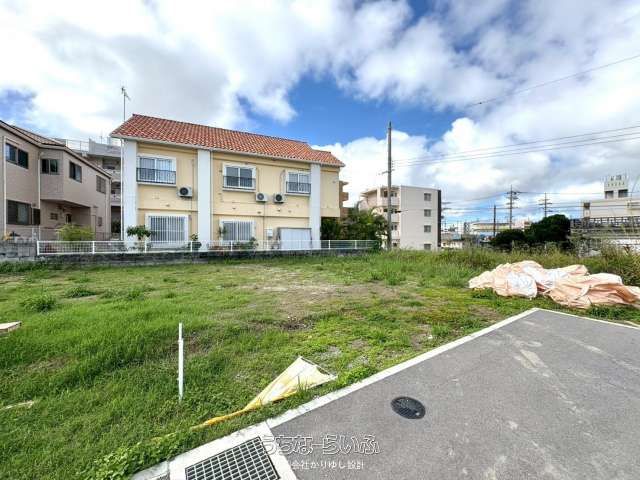 Land for Sale in Minamiuehara, Nakagusuku Village, Okinawa - Thumbnail 2