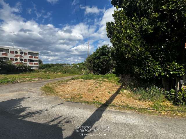 Seragaki Island Land for Sale in Motobu, Okinawa - 200.49m² - Thumbnail 3
