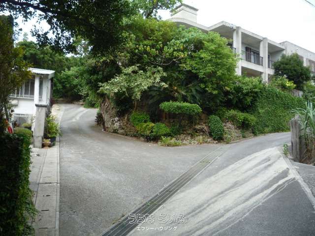578m² Land Plot in Nakagusuku Village, Okinawa for Storage Use - Thumbnail 3