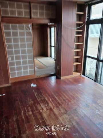 5LDK Detached House for Rent in Okinawa City, Okinawa - Thumbnail 3
