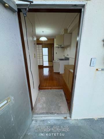 1DK Apartment for Rent in Naha City, Okinawa - Hinomansion A Building - Image 1