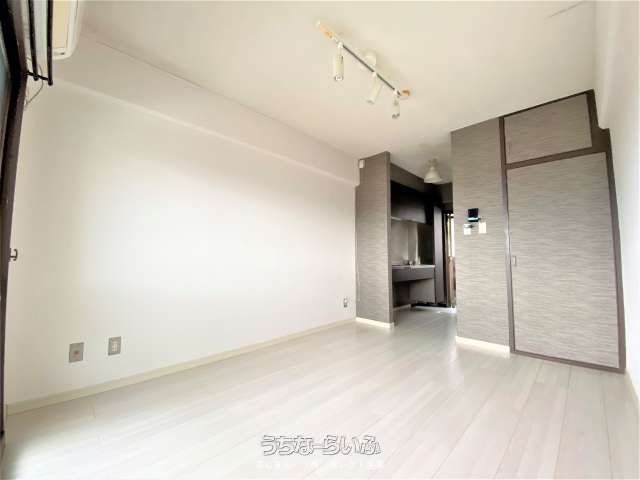 Cent Elmos 107: 1R Studio Apartment for Rent in Nishihara, Okinawa - Thumbnail 4