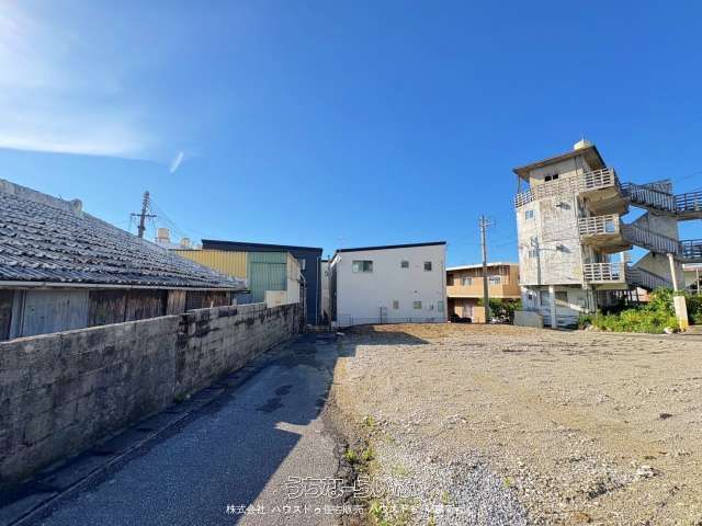 Land for Sale in Urasoe City, Okinawa - Two Residential Plots - Thumbnail 2