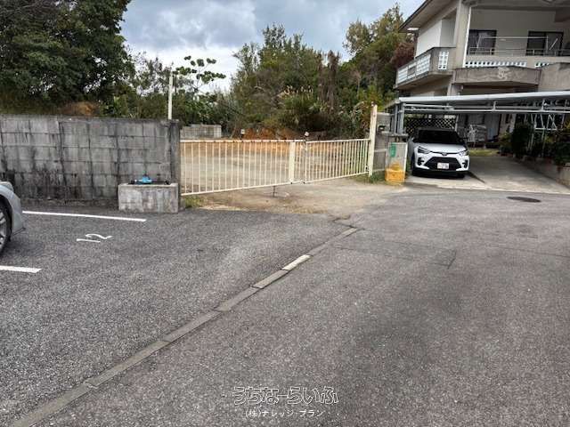 128 Tsubo Residential Land for Sale in Nago City, Okinawa - Thumbnail 2