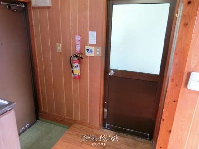 Maison Maruho 305: 1DK Apartment for Rent in Nakagusuku, Okinawa - Thumbnail 3