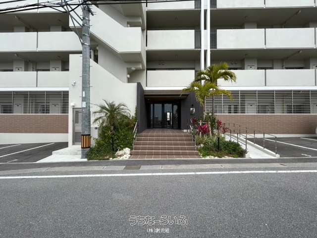 Lupinus Ginowan Green Terrace 3LDK Apartment for Sale in Okinawa - Thumbnail 2