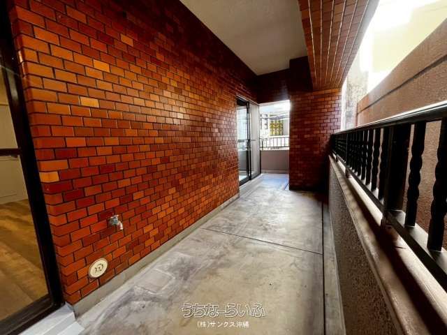Renovated 1LDK Apartment for Sale in Naha, Okinawa - Lions Mansion - Thumbnail 4
