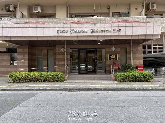 Lions Mansion Matsuyama 3LDK Apartment for Sale in Naha - Thumbnail 2