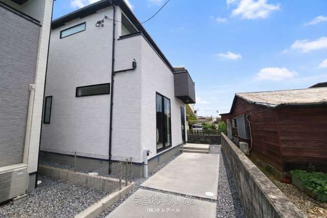 New 4LDK House in Uruma City, Okinawa | Stylish Design - Thumbnail 2