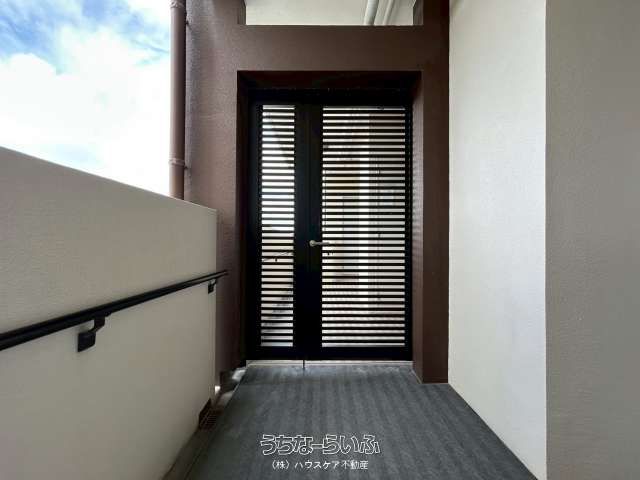 YENN'S PLAZA RYCOM 1302 3LDK Apartment for Sale in Okinawa City - Image 1