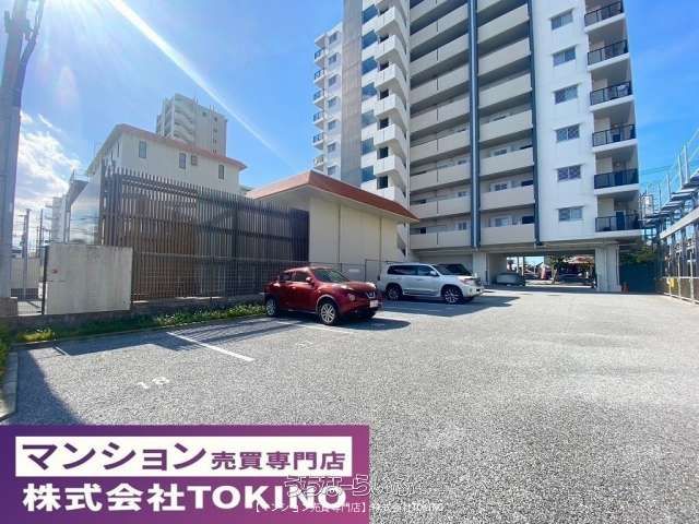 Wise Ocean Araha Condo for Sale in Chatan, Okinawa with Ocean Views - Thumbnail 3