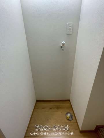 Renovated 2LDK Apartment for Sale Near Onoyama Koen Station, Naha - Thumbnail 3