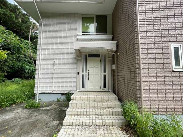 2LDK House for Sale on Large Flat Land in Yaese Town, Okinawa - Thumbnail 2