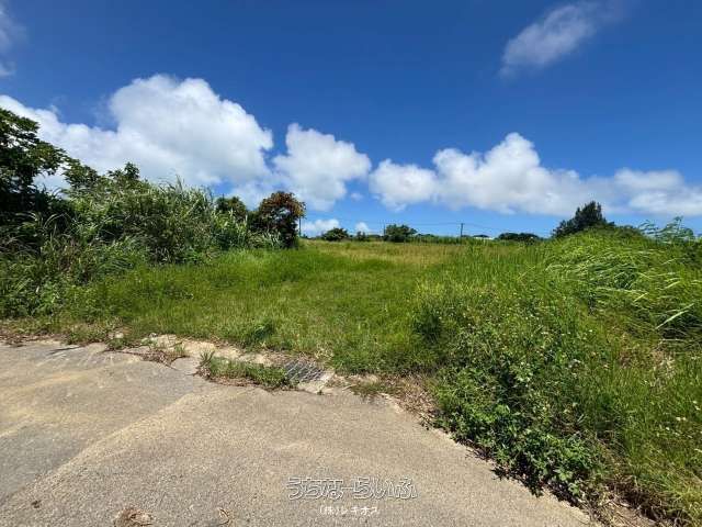 1,678 sqm Land for Sale in Uruma, Okinawa - Prime Development Site - Thumbnail 4