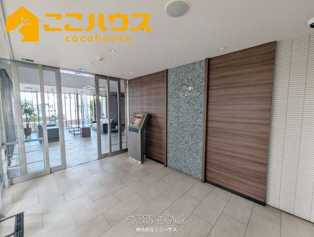 Ocean View 2LDK Condo in Toyosaki, Okinawa | Resort Lifestyle - Thumbnail 3