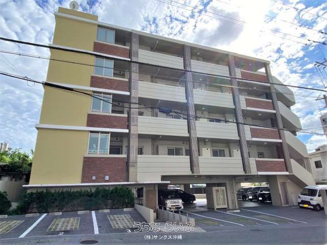 Ocean View 2LDK Apartment for Rent Near Shuri Station, Naha - Thumbnail 2